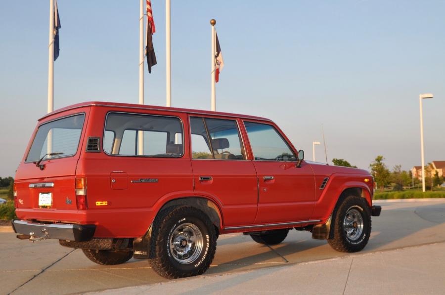  Toyota Land Cruiser 60 (FJ60) 1984 года  (NA) (фото 27 из 251)